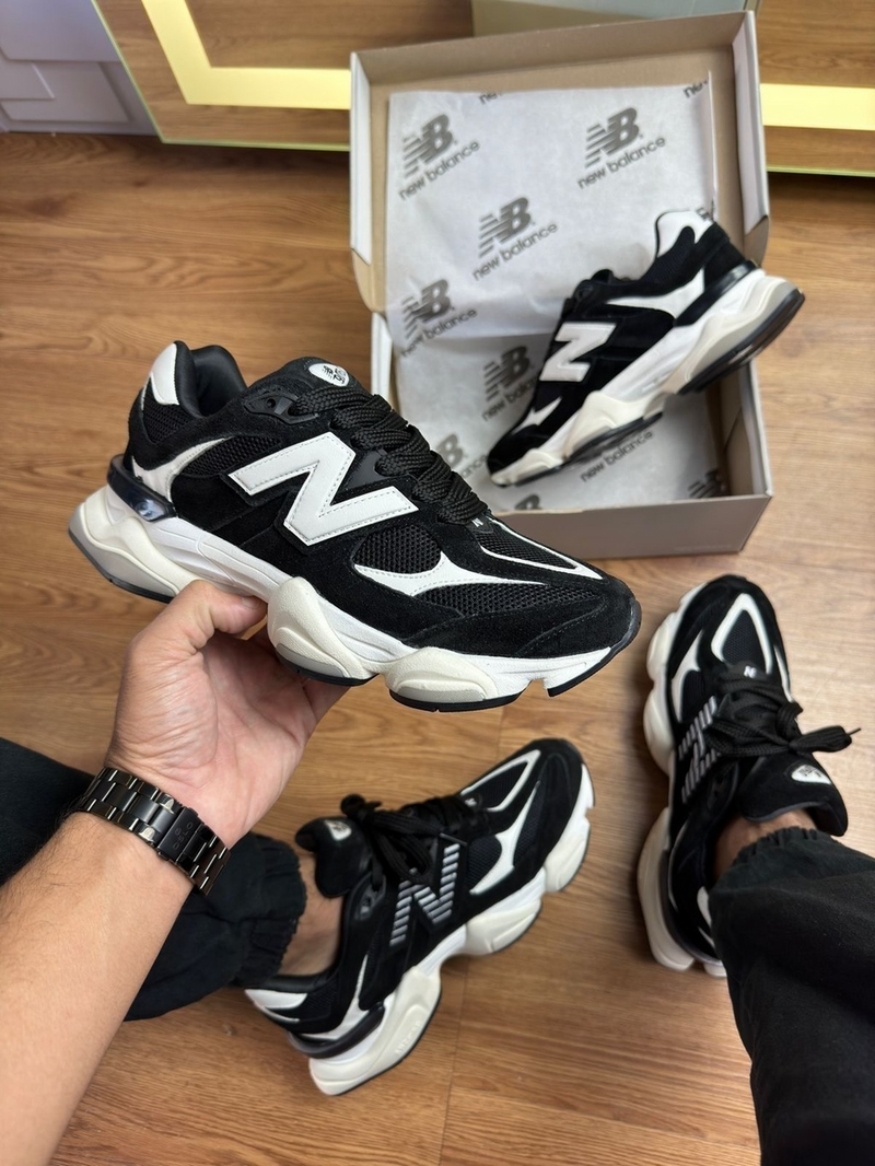 New 9060 Unisex – Black/White (New Release)